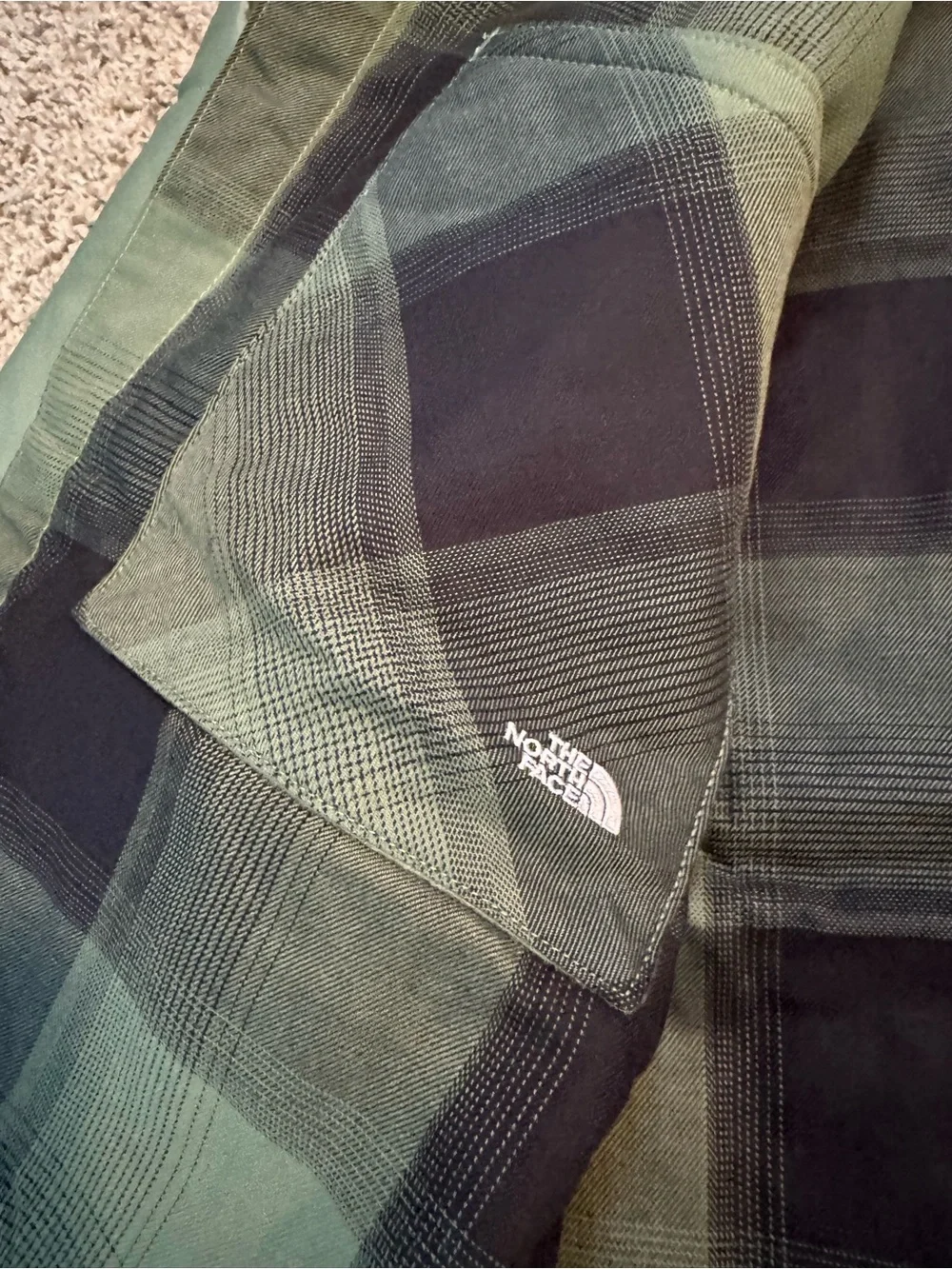 The North Face Men’s Afterburner Reversible Insulated Green Plaid Jacket- M